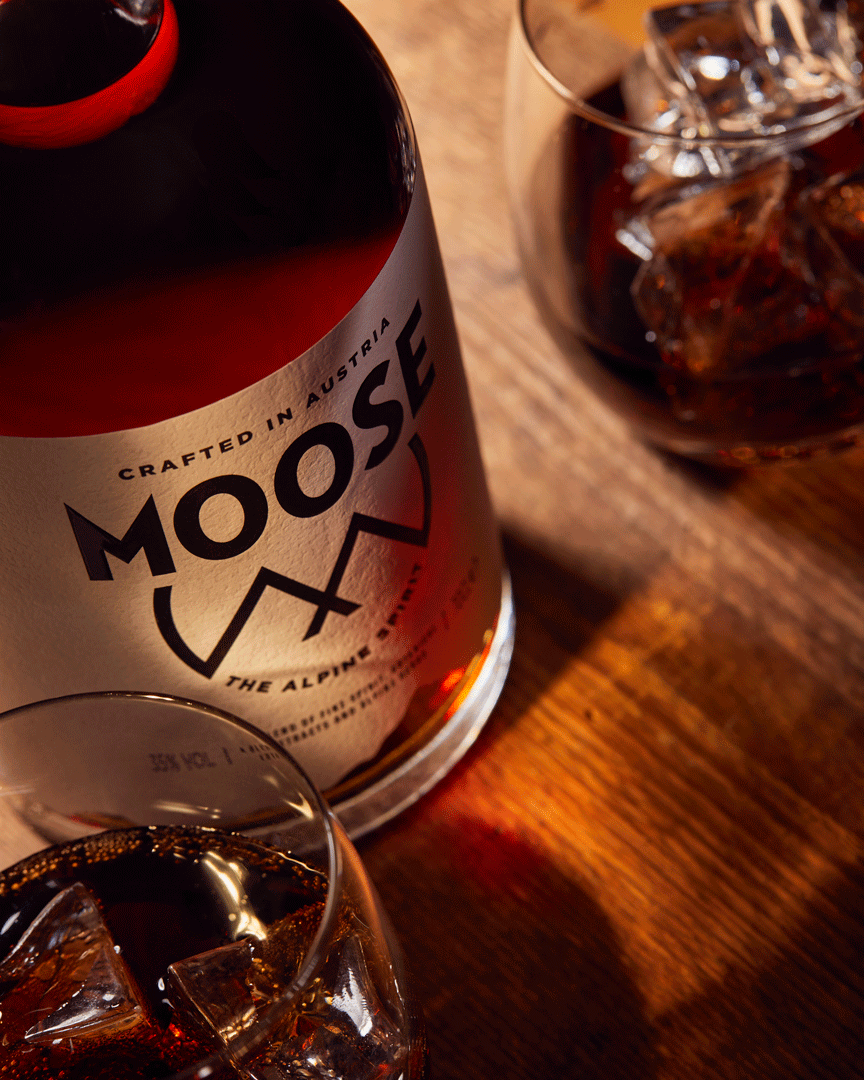 Fotograf, Photograph, Foodfotografie, Beverage, Alkohol, Moose, Flasche, Bottle, Cocktail, Industrie, Industriefotografie, Businessportrait, Businessfotografie, Hotelfotografie, Werbefotografie, Fotografie, Landeck, Tirol, 