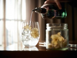 Fotograf, Photograph, Foodfotografie, Food, Gintonic, Apfel, Cocktail, Industrie, Industriefotografie, Businessportrait, Businessfotografie, Hotelfotografie, Werbefotografie, Fotografie, Landeck, Tirol, 