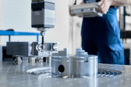 Stahl, Arbeit, Commercial, Fotograf, Photograph, Industrie, Industriefotografie, Portrait, Portraitfotografie, Businessportrait, Beautyfotografie, Businessfotografie, Hotelfotografie, Werbefotografie, Fotografie, Landeck, Tirol, Österreich 