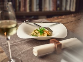 Fotograf, Photograph, Industrie, Industriefotografie, Portrait, Portraitfotografie, Businessportrait, Beautyfotografie, Businessfotografie, Hotelfotografie, Werbefotografie, Fotografie, Landeck, Tirol, 