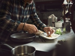 Fotograf, Photograph, Industrie, Industriefotografie, Portrait, Portraitfotografie, Businessportrait, Beautyfotografie, Businessfotografie, Hotelfotografie, Werbefotografie, Fotografie, Landeck, Tirol, 